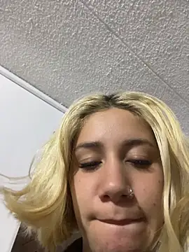 noah_ec's Live XXX Chat