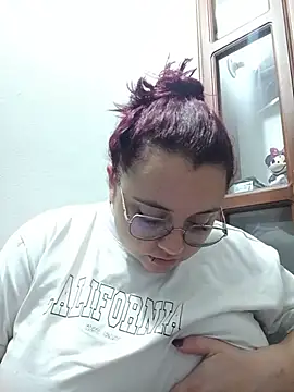 CURVY-HORNY Live Chatraum