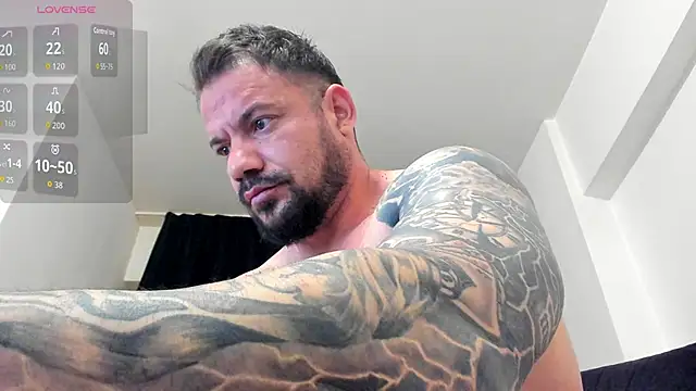 musclemonster31 Show Webcam