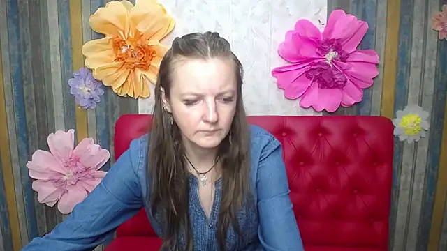 Chat +18 de MeganPirs ao vivo