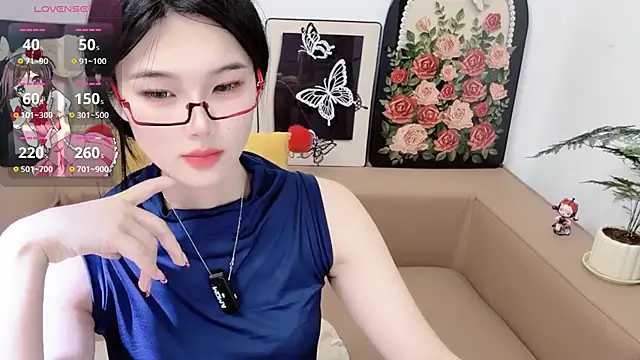 T-TeaR élő XXX-chatje