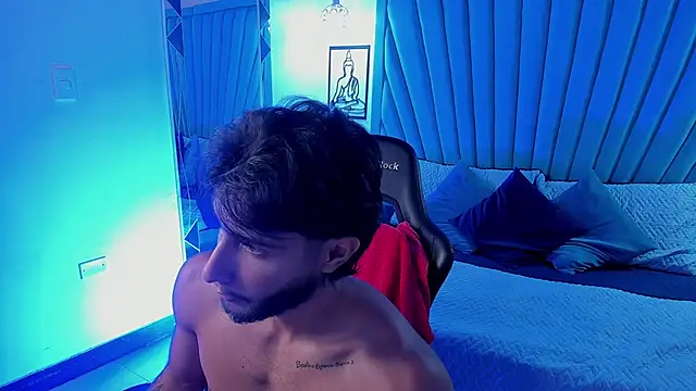 Emmet_CollinsJS Show Webcam