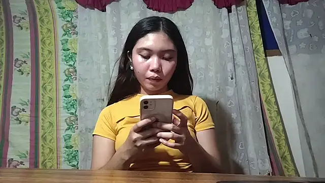 RegenaKhanponaphan Live Chatraum