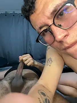 Show modela Kurtxxx22 na web-kameri