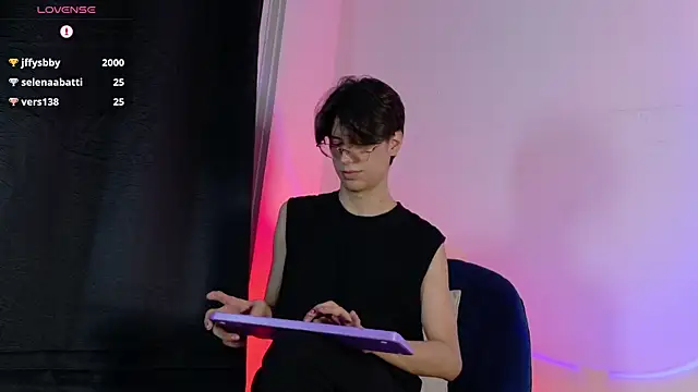 lui_x_dust 在線直播表演