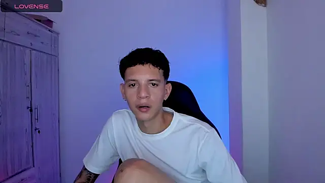 tylernova Show Webcam