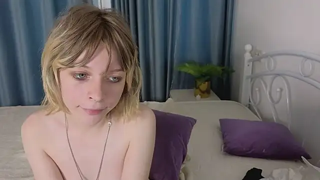 MollySally Chat XXX in diretta
