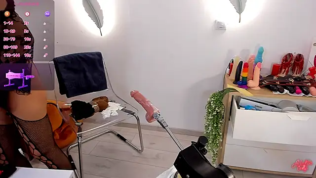 KarlaHartley Live XXX-Chat