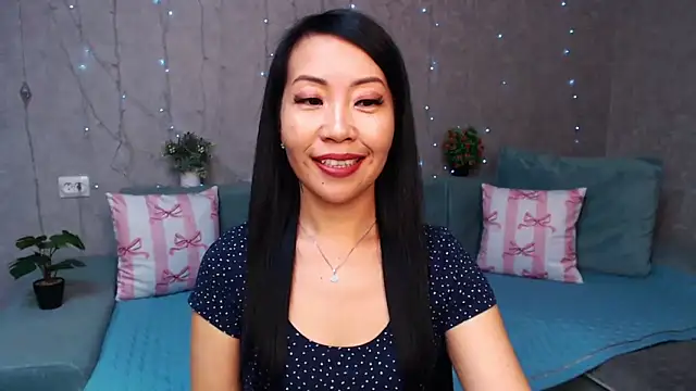 XXX chat uživo modela LiaPak