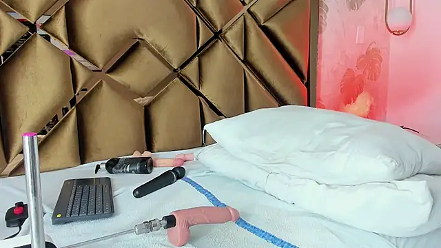 Alexa-Lynx Adlı Modelin Canlı XXX Sohbeti