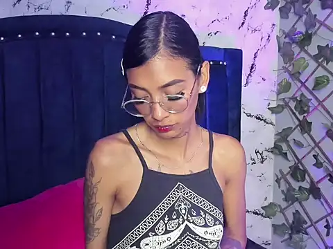 Chat XXX en directo de KarlaSlutSkinny__