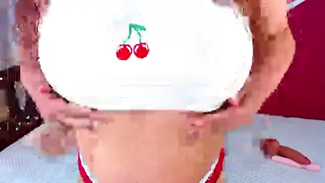 XXX chat uživo modela Queenamazon1