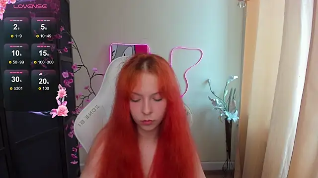 InfernoKitten Chat XXX live