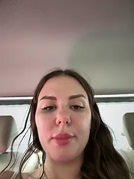 Show de Alina_Vibe_Me na webcam