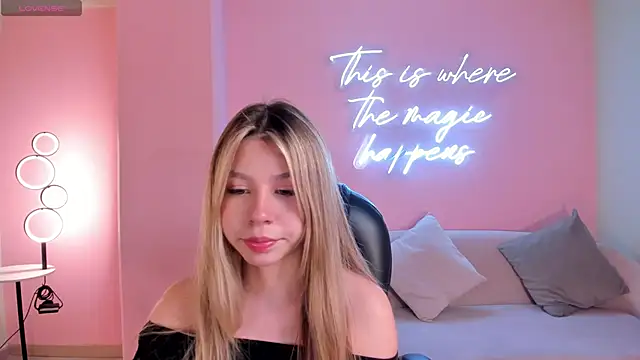 TiffannySins' Live XXX Chat