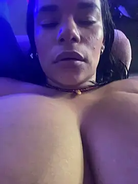 Isabella_boobd 现场XXX聊天