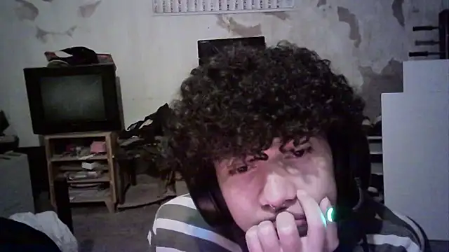 Emv2 Chat XXX in diretta