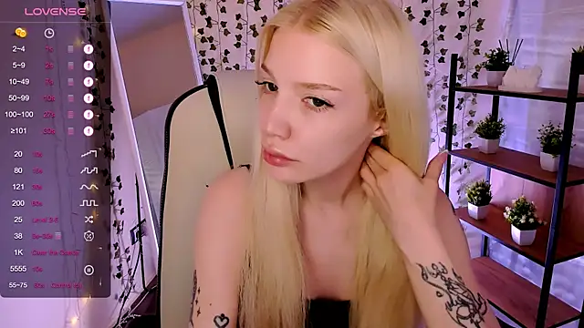 AnyaTaylor_ Chat XXX in diretta