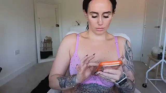 LibbyLoveHeartx Live XXX Chat