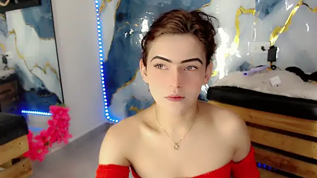 NathalialLooes Show in webcam