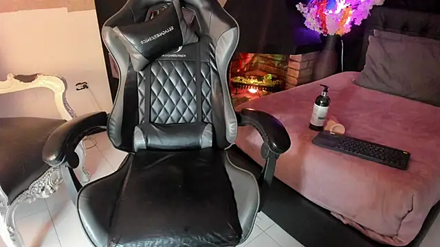 Онлайн чат XXX Vicky_Angeel