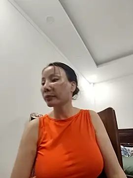 Chat XXX en directo de Famrita