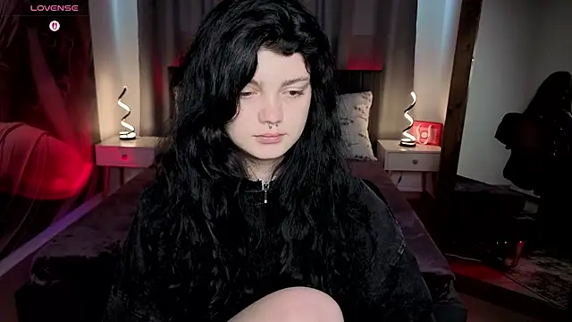 Онлайн чат XXX MileyRood