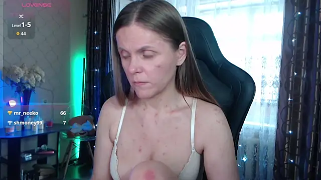 Chat +18 de JessieOMays ao vivo