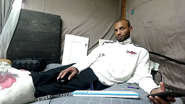 Chatroom XXX en direct de Camodick