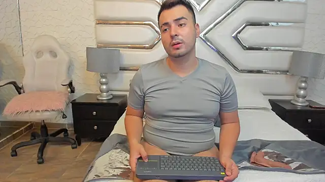MaximooFerrer Webcam Show