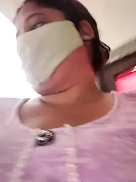 Hot_indian_MilfのライブXXXチャット