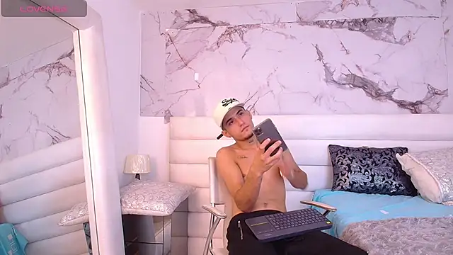 Yoel_Boyxx Webcam Show