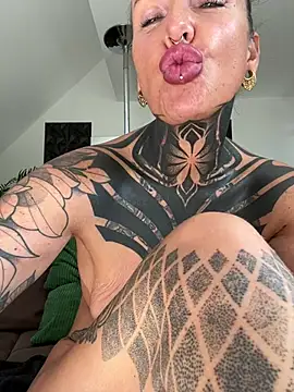 KathaleaNoir Live XXX-chat