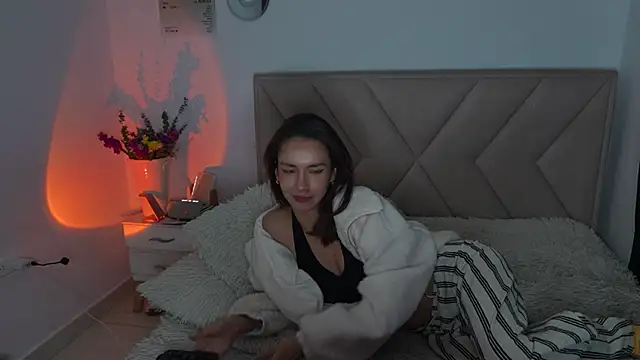 Bonnieshyy Chat XXX in diretta