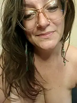 NaughtyInGlasses Chat XXX in diretta
