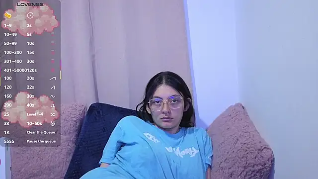 Chat XXX en directo de lessliee22_
