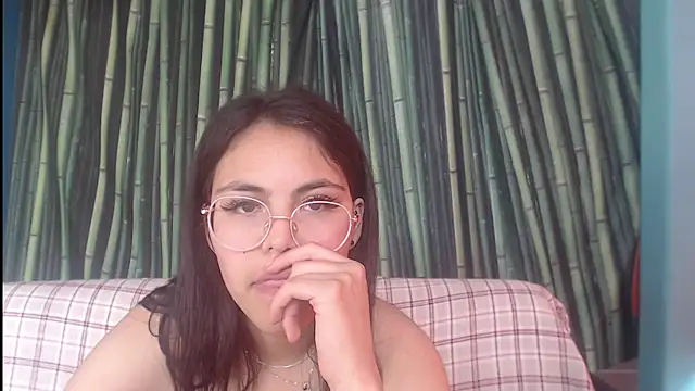 Anda_here Chat XXX live