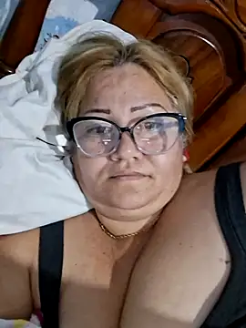 Chat +18 de Carlotaazul ao vivo