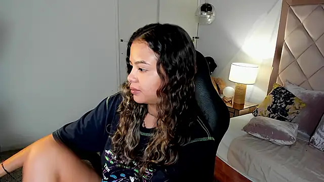 dulce_lyraa1's Live XXX Chat