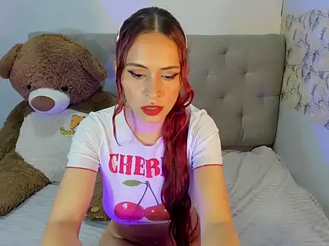 Chatroom XXX en direct de GiannaGoddes