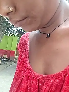 Sweet-runi লাইভ XXX চ্যাট