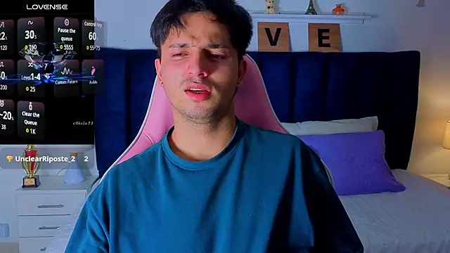 Issac_james_ élő XXX-chatje