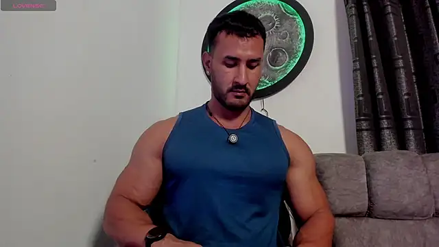 curt_xxx Adlı Modelin Web Kamerası Şovu