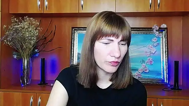 Rosalinda_ro Chat XXX in diretta