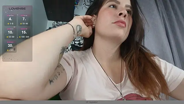 ImSophieFox's Live XXX Chat