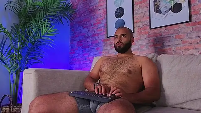 Chris_Varden live XXX chat