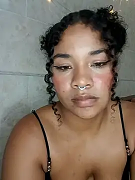 BrianaSweetxxx Show Webcam