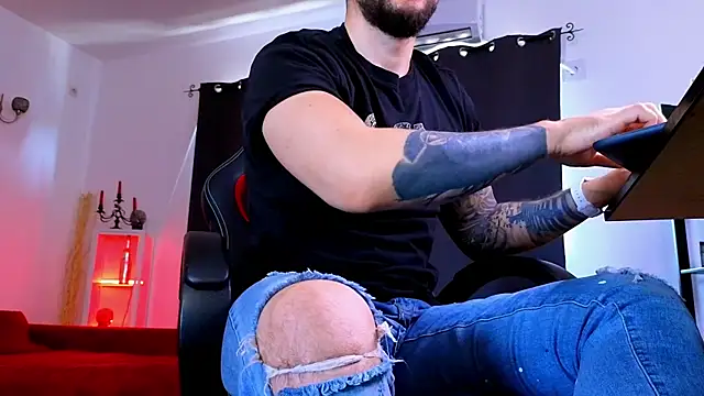 MightyAaron66 Webcam-Show