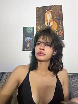sukulaurens Adlı Modelin Canlı XXX Sohbeti