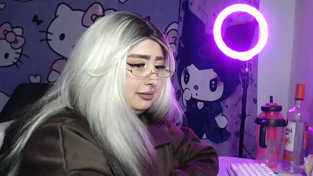lussyevans24 Chat XXX in diretta